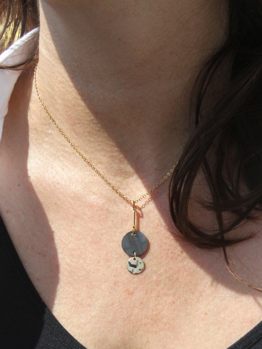 Este Black Lip Shell Minimal Necklace - Sunday Girl by Amy DiLamarraNecklace